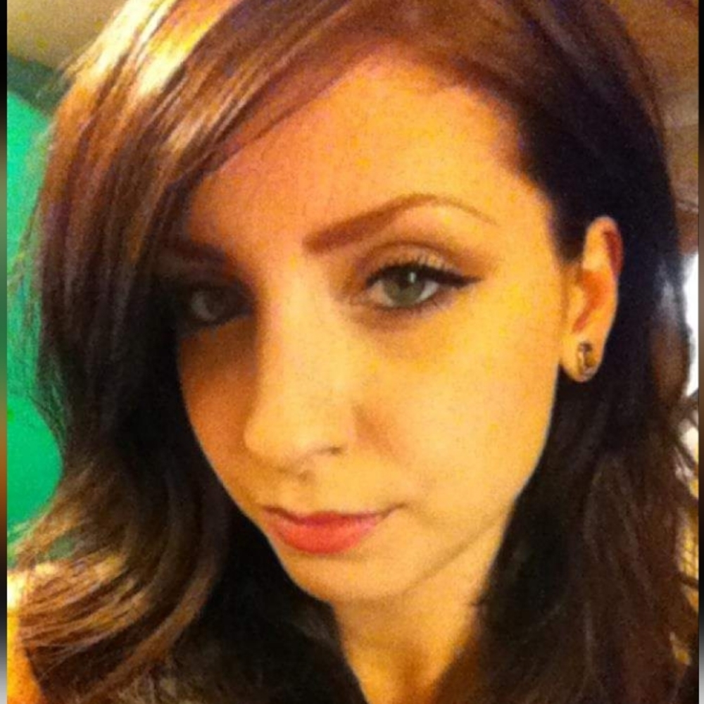 Meet your posher, Ashley